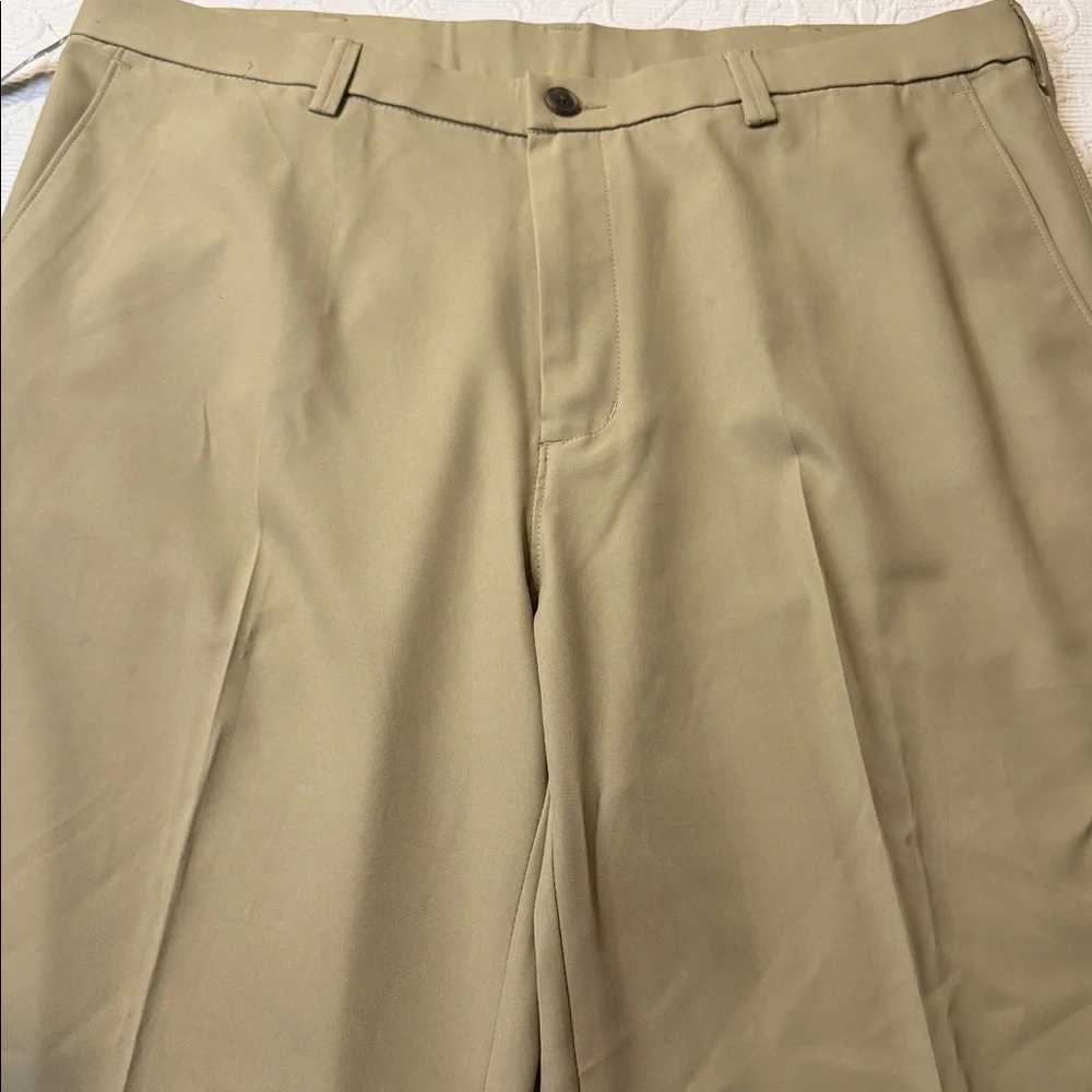 Haggar H26 Classic Tan Performance Trousers NWT 38/29
